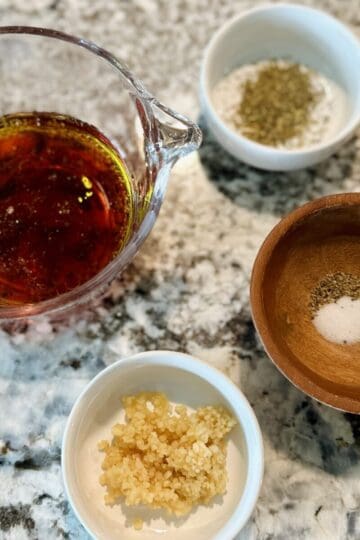 Mediterranean Vinaigrette Salad Dressing Recipe